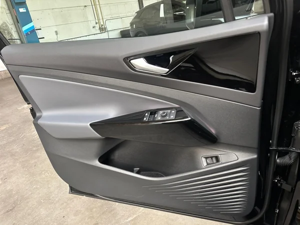 VOLKSWAGEN ID.4 (2026) — foto 7 van 23