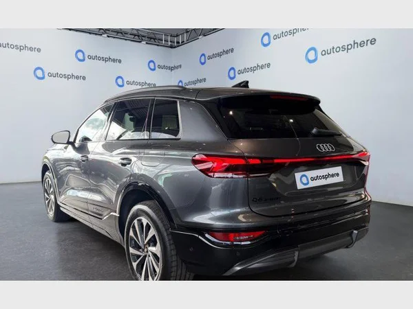 AUDI Q6 e-tron (2026) — foto 15 van 21