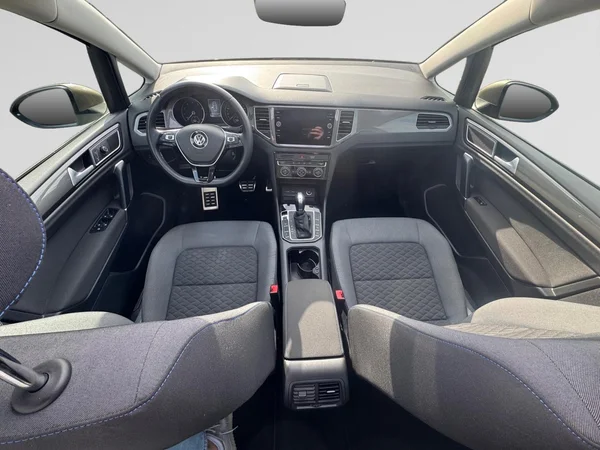 VOLKSWAGEN Golf Sportsvan (2018) — foto 17 van 22