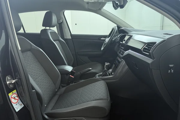 Volkswagen T-Cross (2022) — foto 20 van 22