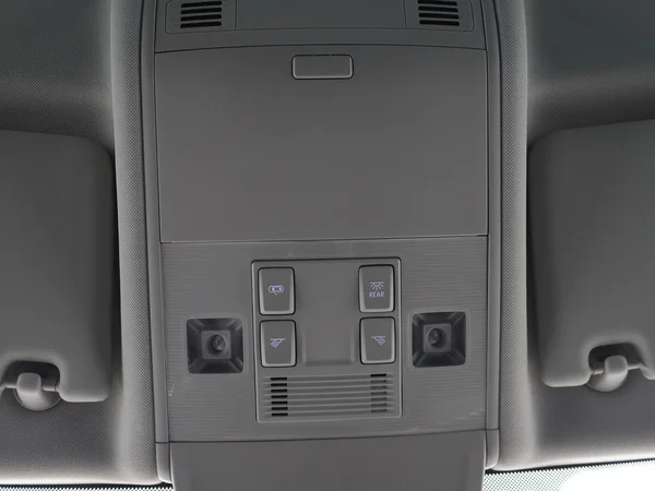 VOLKSWAGEN Tiguan (2020) — foto 20 van 29