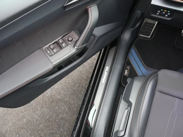 CUPRA Leon ST (2025) — foto 7 van 22