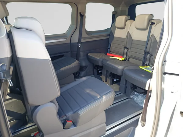 VOLKSWAGEN Multivan T7 (2026) — foto 4 van 17