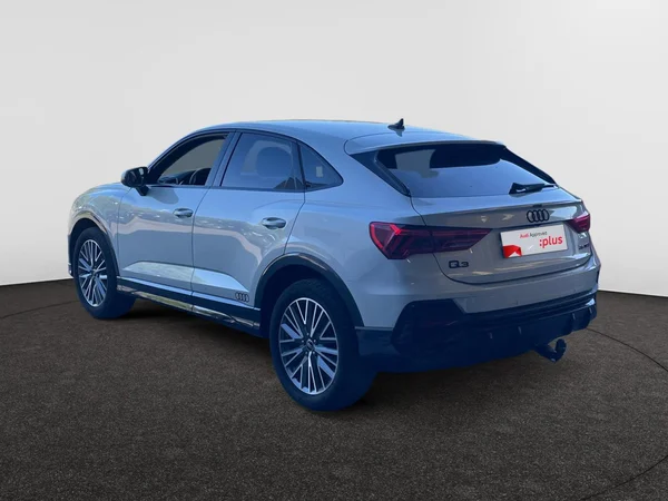 AUDI Q3 Sportback (2024) — foto 12 van 20