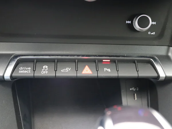 AUDI Q3 Sportback (2021) — foto 22 van 32
