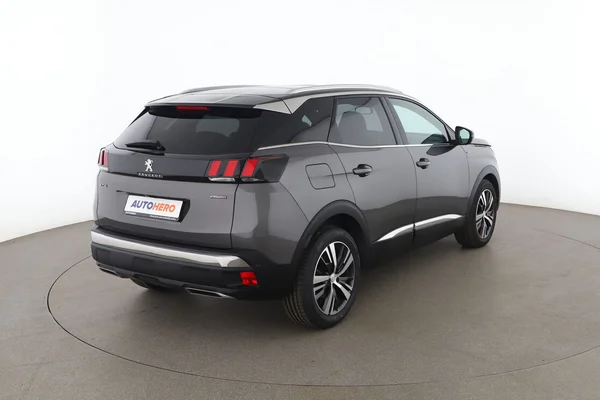 Peugeot 3008 (2021) — foto 12 van 16