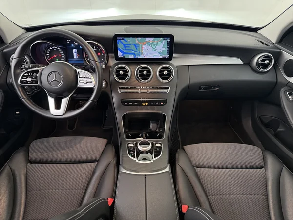MERCEDES C 180 (2020) — foto 24 van 24