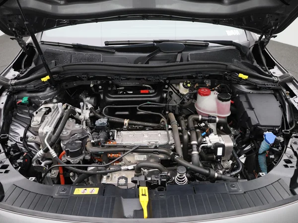Mercedes-Benz EQA (2024) — foto 33 van 43