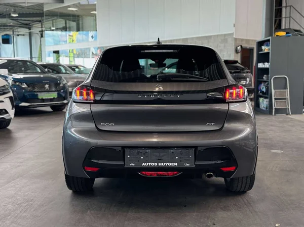 Peugeot 208 (2022) — foto 12 van 17