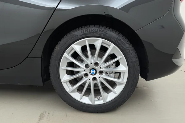 BMW 1 HATCH (2024) — foto 16 van 19