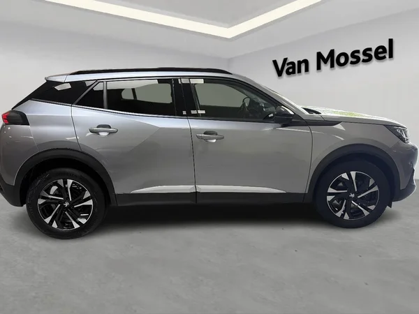Peugeot 2008 (2022) — foto 13 van 18