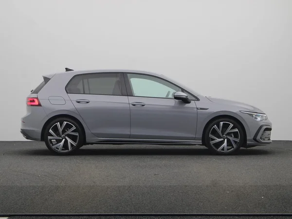 VOLKSWAGEN Golf VIII (2023) — foto 18 van 20