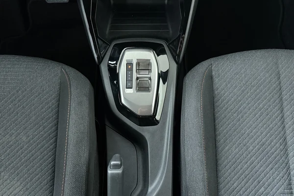 Peugeot 2008 (2025) — foto 4 van 16