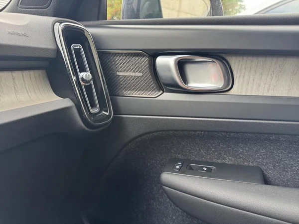 VOLVO XC40 (2020) — foto 17 van 29
