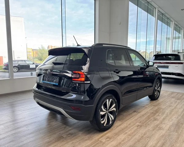 Volkswagen T-Cross (2022) — foto 4 van 30