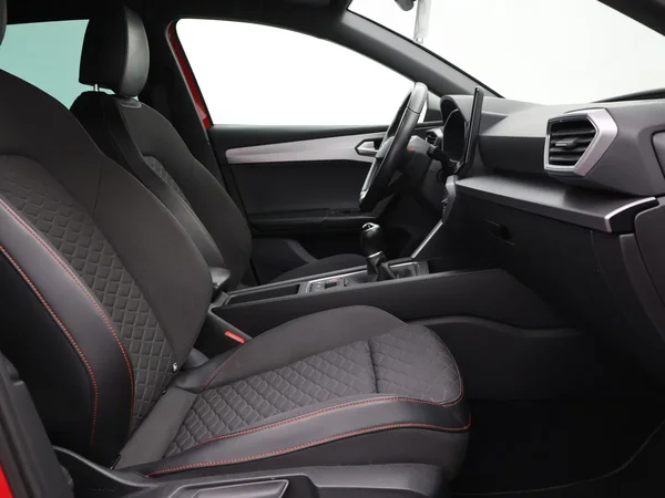 SEAT Leon (2021) — foto 2 van 27