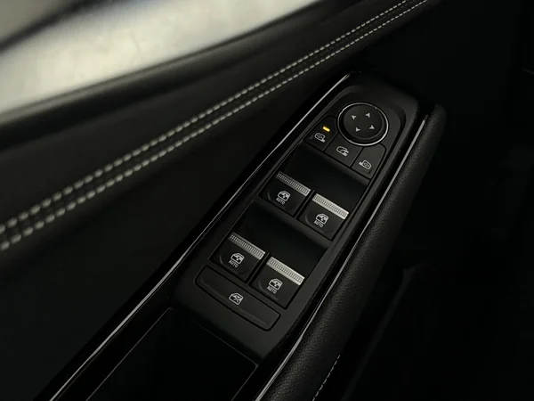 RENAULT Austral (2024) — foto 19 van 29