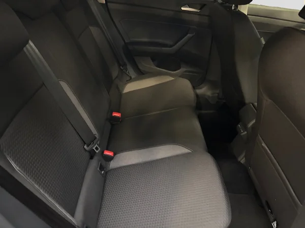 VOLKSWAGEN Taigo (2024) — foto 10 van 20
