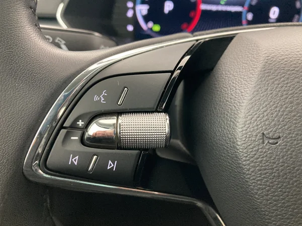 SKODA Superb Combi (2023) — foto 19 van 36