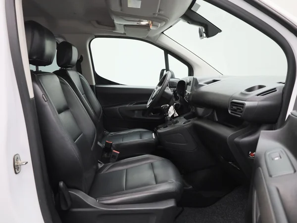 Opel Combo Life (2022) — foto 3 van 34