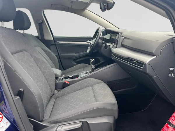 VOLKSWAGEN Golf VIII (2020) — foto 3 van 18