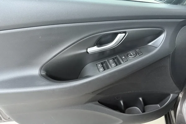 Hyundai i30 (2019) — foto 7 van 18