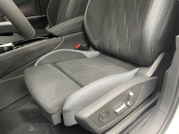 AUDI Q3 SUV e-hybrid (PHEV) (2025) — foto 5 van 16