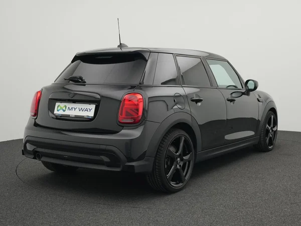 MINI Mini 5 Doors (F55 LCI II) (2022) — foto 20 van 24