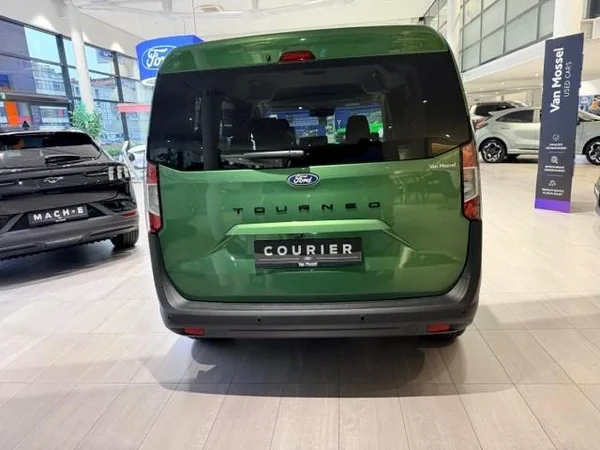 Ford Tourneo Courier (2026) — foto 9 van 12