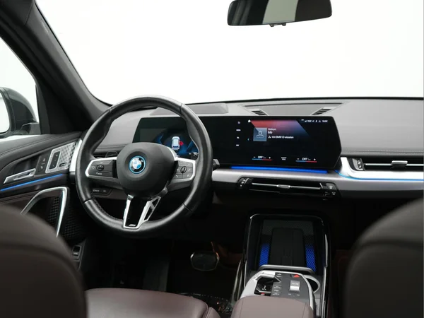 BMW X1 PHEV (U11) (2023) — foto 8 van 54