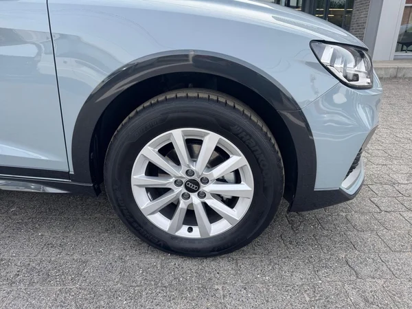 AUDI A1 Allstreet (2025) — foto 17 van 24