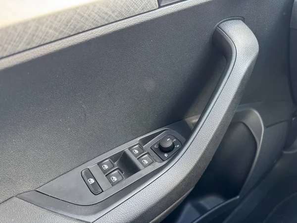 SKODA Karoq (2025) — foto 14 van 21