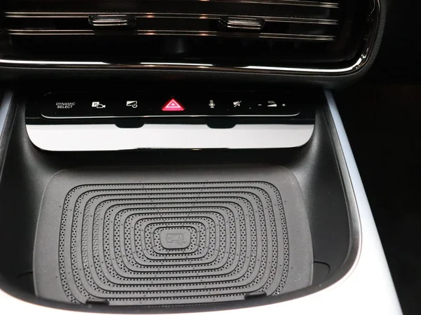 Mercedes-Benz CLA (2025) — foto 14 van 31
