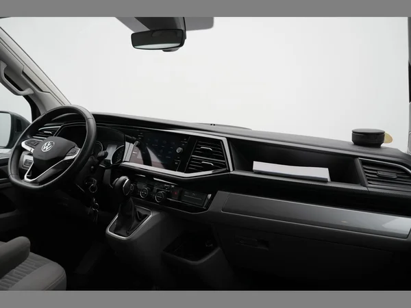 VOLKSWAGEN Multivan T6.1 Dsl (2024) — foto 22 van 27