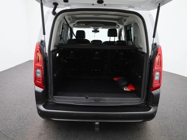 Opel Combo Life (2022) — foto 7 van 33