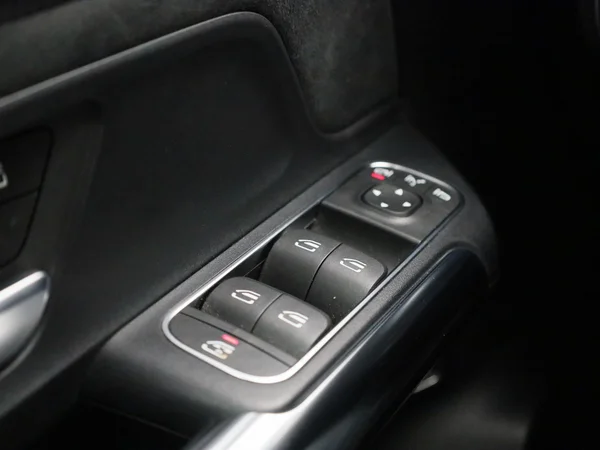 Mercedes-Benz EQA (2021) — foto 29 van 48