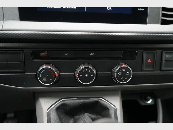 VOLKSWAGEN Transporter T6.1 1200 Fou Swb (2021) — foto 4 van 20