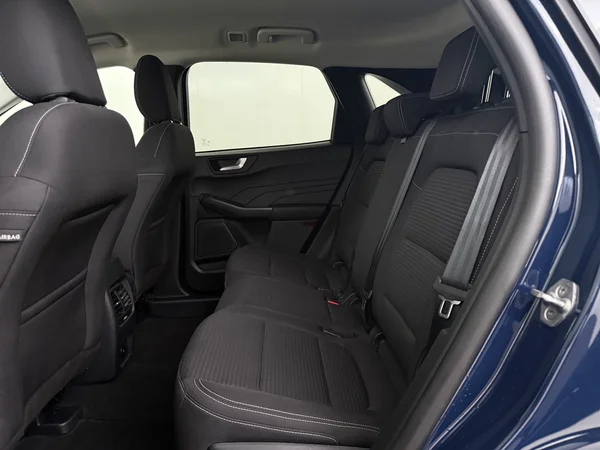 FORD Kuga (2023) — foto 5 van 34