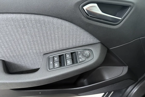 Renault Clio V Phase II (2026) — foto 8 van 17