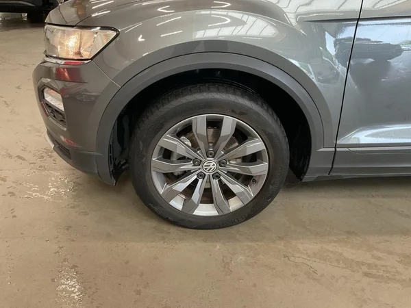 VOLKSWAGEN T-Roc (2019) — foto 46 van 51