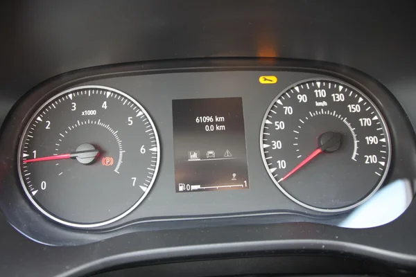 Dacia Jogger (2023) — foto 13 van 34