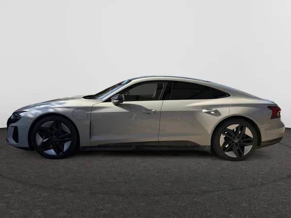 AUDI RS e-tron GT (2022) — foto 12 van 21