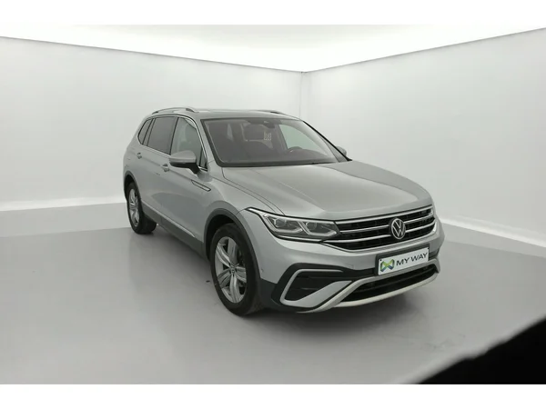 VOLKSWAGEN Tiguan Allspace (2021) — foto 23 van 36