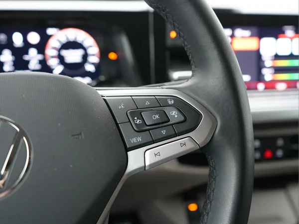VOLKSWAGEN Multivan T7 Long eHybrid (PHEV) (2026) — foto 46 van 55