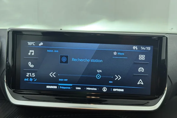 Peugeot 2008 (2025) — foto 3 van 20