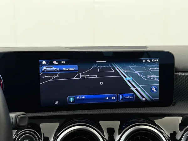 MERCEDES A 180 (2024) — foto 10 van 28