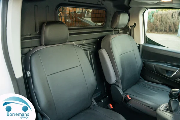 Peugeot Partner (2021) — foto 12 van 22