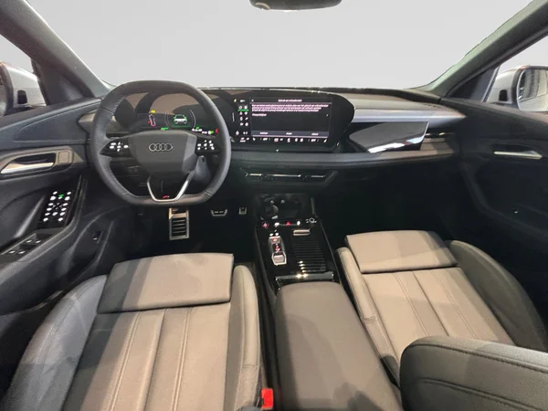 AUDI SQ6 e-tron (2026) — foto 7 van 24