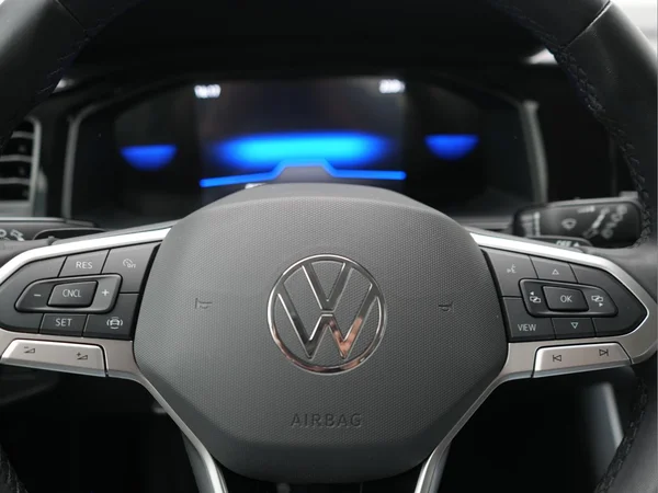 VOLKSWAGEN Polo (2023) — foto 9 van 24