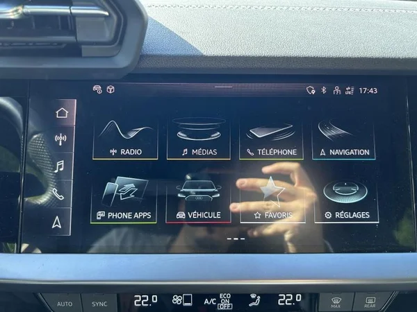 AUDI A3 Sedan (2023) — foto 20 van 30